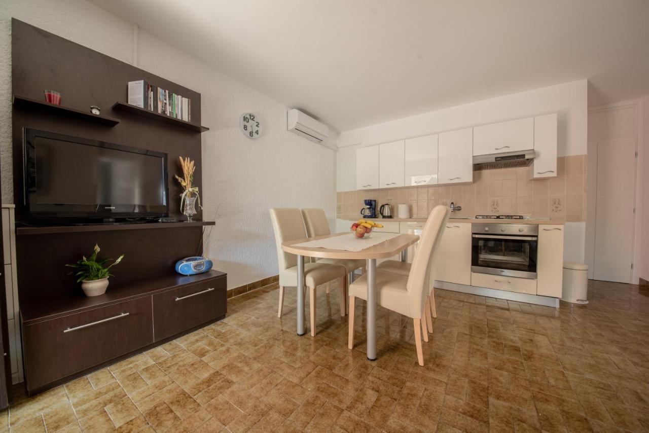 Apartman Bozica Vir Εξωτερικό φωτογραφία